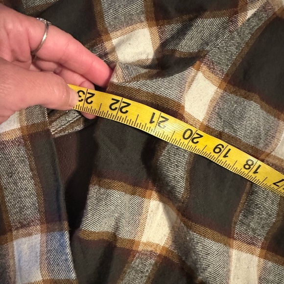 Volcom flannel - Picture 3 of 8